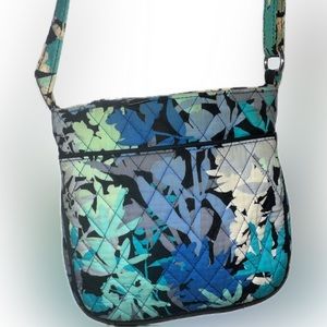 Pre owned Vera Bradley Cross Body Bag